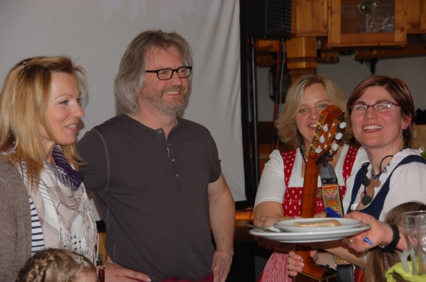 unser Idol Stefan W&auml;hlt (von Bertl und i) mit Partnerin Maria bei unserem Benefiz